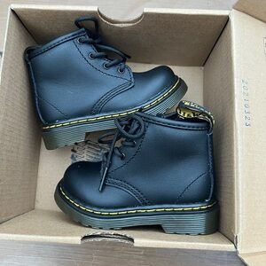 Dr.Martens Boots size 5 toddler/infant brand new with box